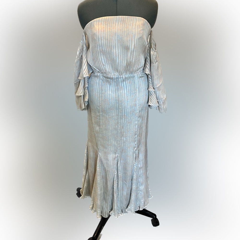La Maison Talulah Strapless Gown. Size: Large